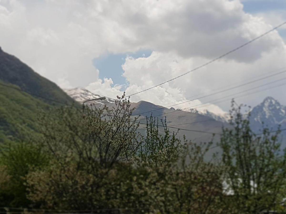 Cozy House Kazbegi Hotel Luaran gambar